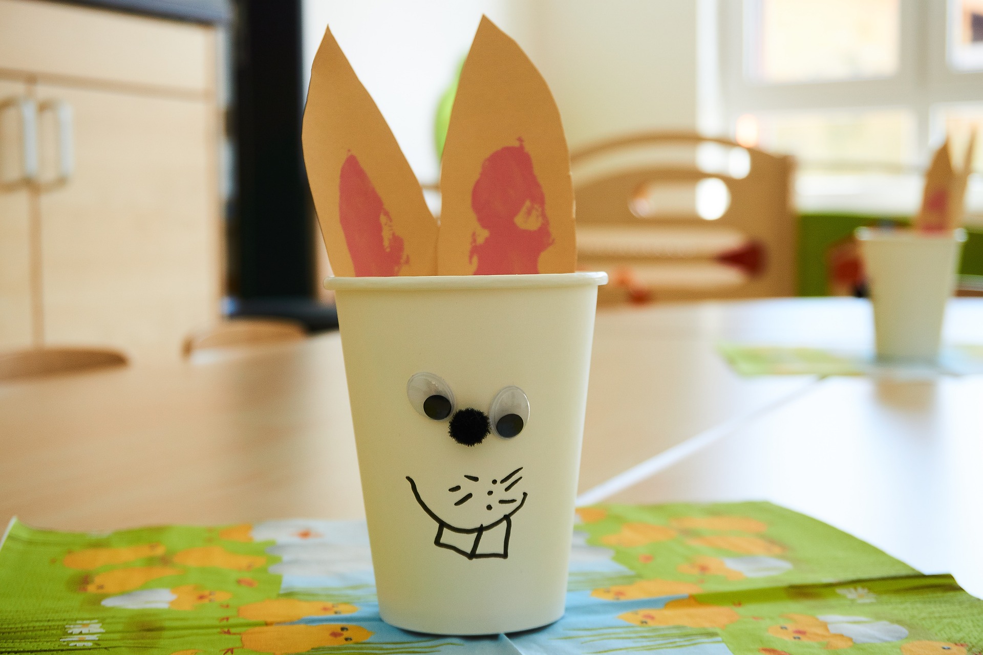 Cup puppet