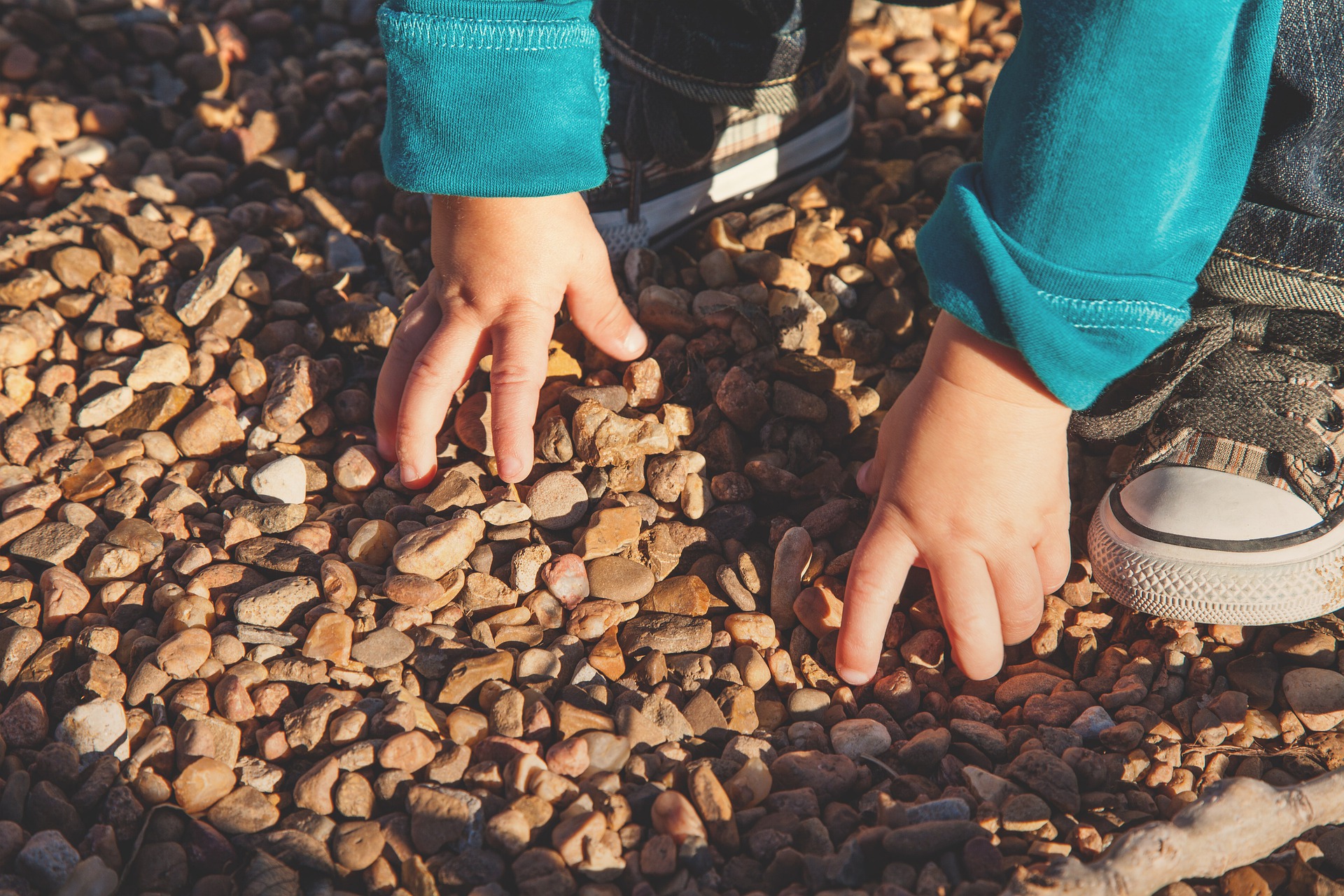 Stones as an example of a continuous provision resource